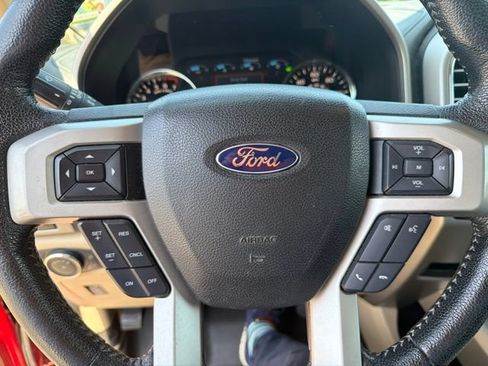 Used 2016 Ford F150 Lariat w/ Equipment Group 502A Luxury AWD/4WD image 10