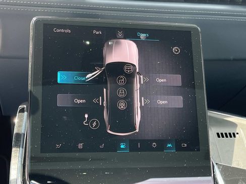 Used 2025 Cadillac Escalade IQ Sport 2 AWD/4WD image 35