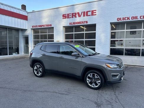 Used 2019 Jeep Compass Limited image 1