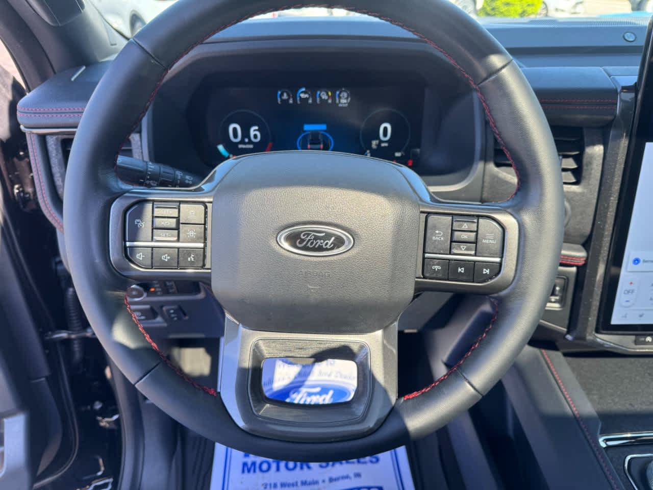 Used 2024 Ford Expedition Limited AWD/4WD image 11