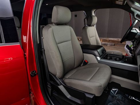 Used 2021 Ford F250 XLT w/ XLT Premium Package image 30