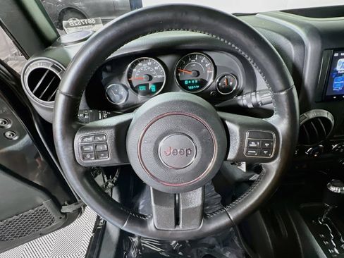 Used 2018 Jeep Wrangler Unlimited Sport S AWD/4WD image 10