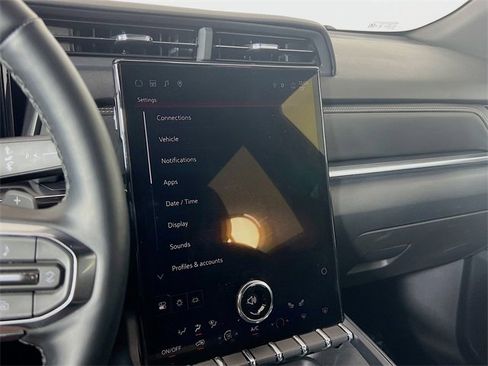 Used 2025 GMC Terrain Elevation image 12