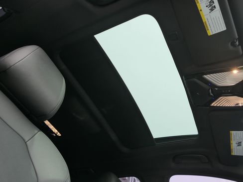 Used 2020 BMW 530i w/ Premium Package image 30