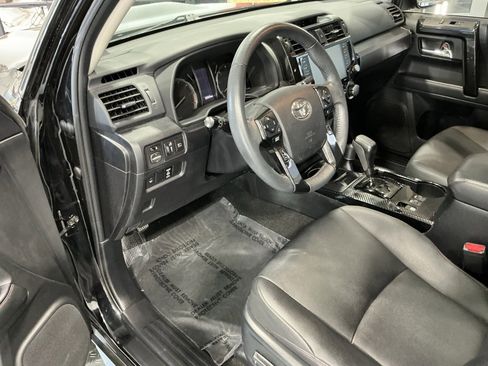 Used 2021 Toyota 4Runner Venture image 3