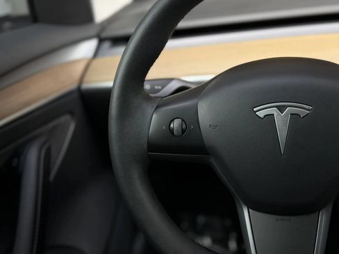 Used 2022 Tesla Model 3 Long Range AWD/4WD image 22