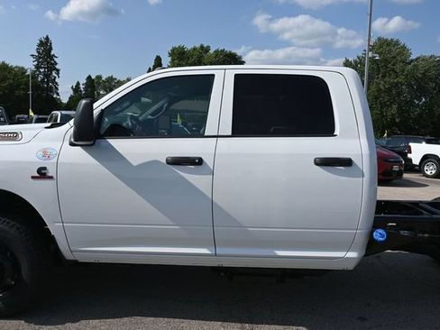 New 2026 RAM 3500 Tradesman AWD/4WD image 14