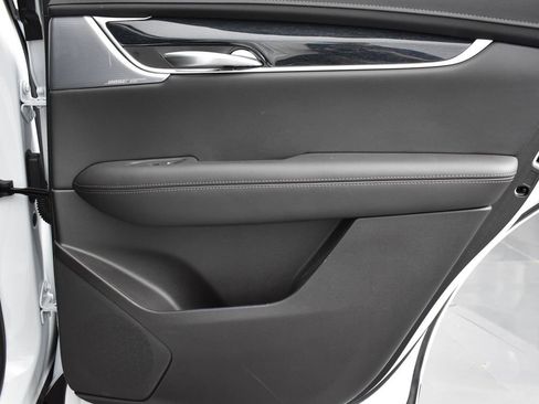 Certified 2024 Cadillac XT5 Premium Luxury w/ LPO, Floor Liner Package image 27