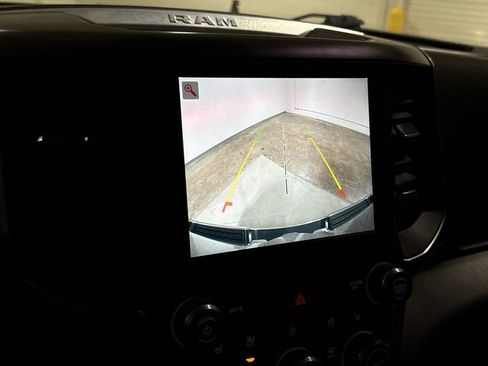 Used 2022 RAM 1500 Laramie AWD/4WD image 16