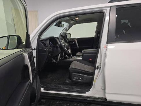 Used 2024 Toyota 4Runner SR5 image 5