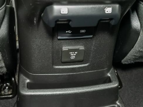 Used 2018 Jeep Wrangler Unlimited Rubicon AWD/4WD image 28