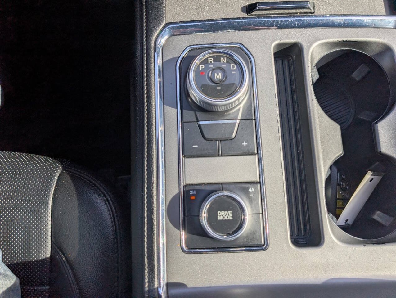 Used 2018 Ford Expedition Max XLT w/ Equipment Group 202A AWD/4WD image 17