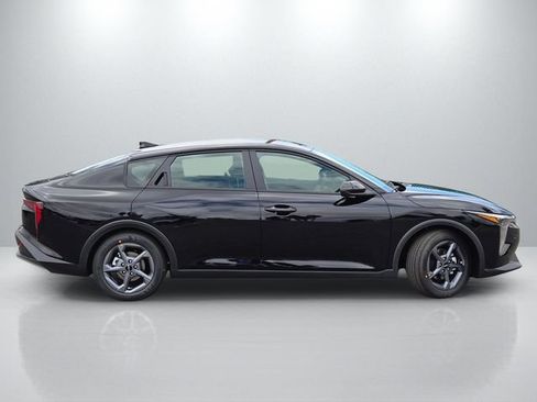 New 2026 Kia K4 FWD image 3