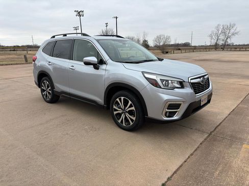 Used 2020 Subaru Forester Limited w/ Popular Package #3 image 30