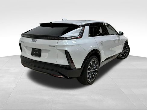 Used 2024 Cadillac Lyriq Sport AWD/4WD image 5