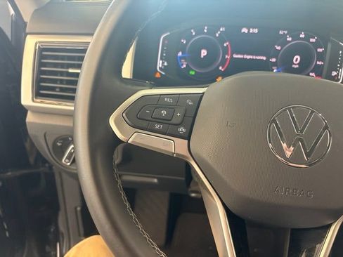 Used 2023 Volkswagen Atlas SE w/ Panoramic Sunroof Package FWD image 33