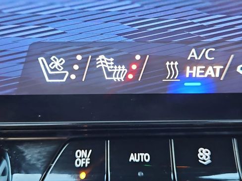 Used 2024 Chevrolet Blazer EV RS AWD/4WD image 48