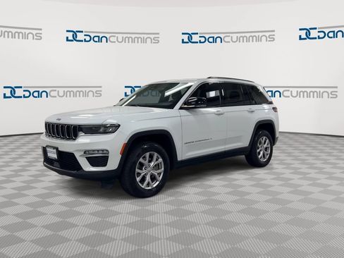 Used 2022 Jeep Grand Cherokee Limited AWD/4WD image 4