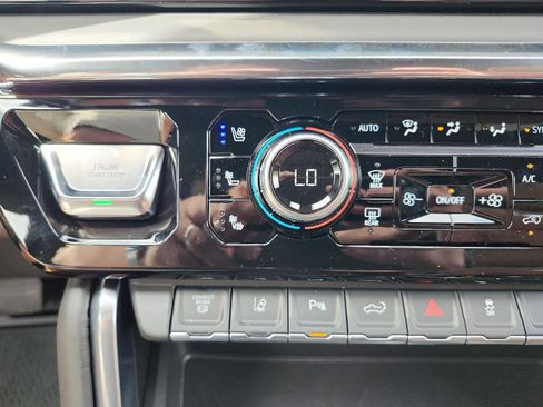 New 2026 GMC Sierra 2500 Denali Ultimate AWD/4WD image 20