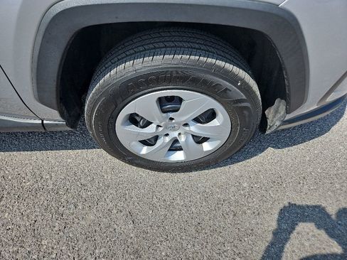 Used 2023 Toyota RAV4 LE AWD/4WD image 10