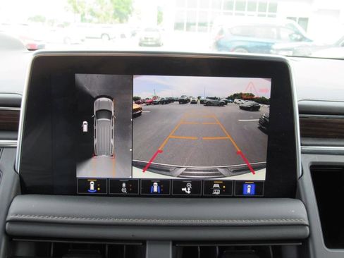 Certified 2022 Chevrolet Suburban High Country image 22