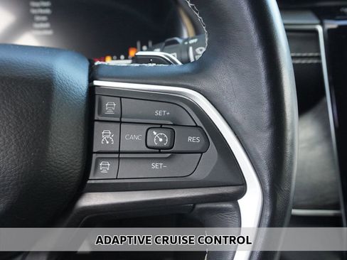 Used 2021 Jeep Grand Cherokee L Limited AWD/4WD image 5