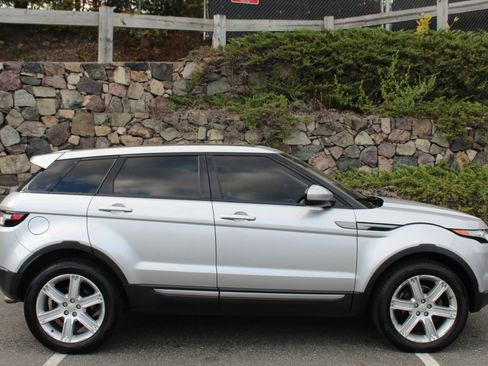 Used 2015 Land Rover Range Rover Evoque Pure Plus image 5