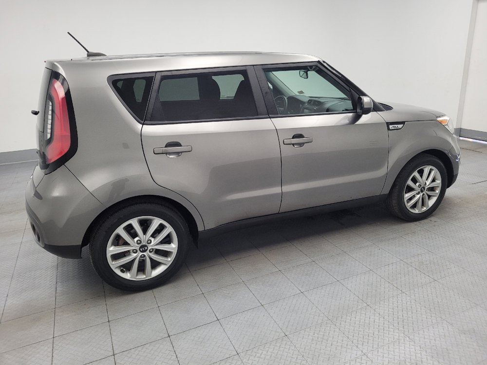 Used 2019 Kia Soul + FWD image 10