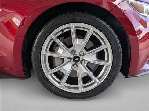 Used 2015 Ford Mustang GT Premium w/ Equipment Group 401A RWD image 22