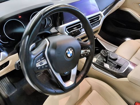 Used 2020 BMW 330i xDrive Sedan AWD/4WD image 12