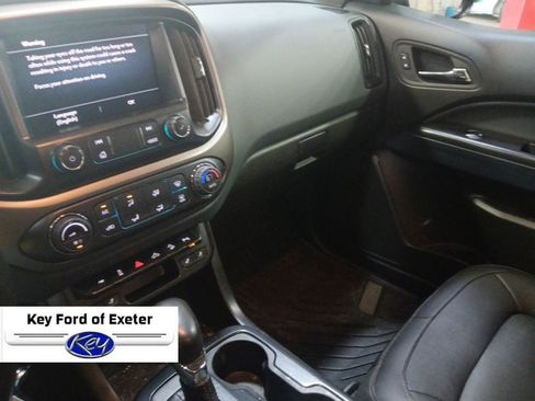 Used 2022 Chevrolet Colorado Z71 AWD/4WD image 34