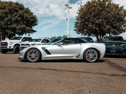 Used 2016 Chevrolet Corvette Z06 w/ 3LZ Preferred Equipment Group RWD image 4