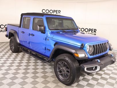 Used 2024 Jeep Gladiator Sport