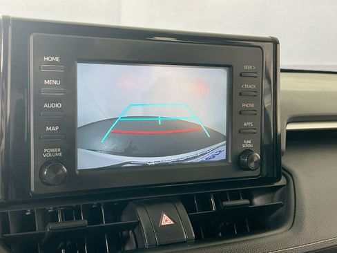Used 2019 Toyota RAV4 LE image 13