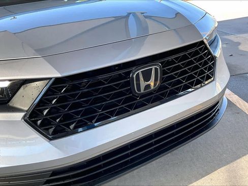 Used 2024 Honda Accord EX image 28