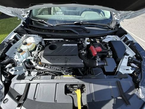 Certified 2025 Nissan Rogue SL AWD/4WD image 14