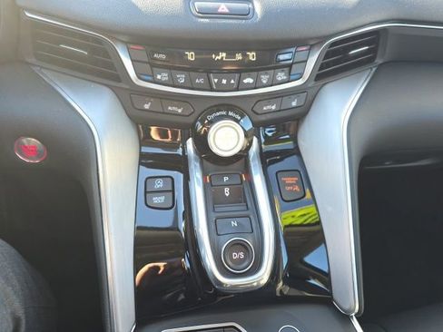 Used 2023 Acura TLX image 21