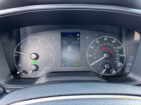 Used 2024 Toyota Corolla SE image 26