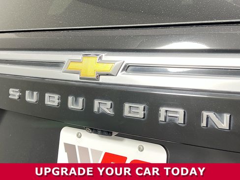 Used 2024 Chevrolet Suburban High Country w/ Advanced Technology Package image 36