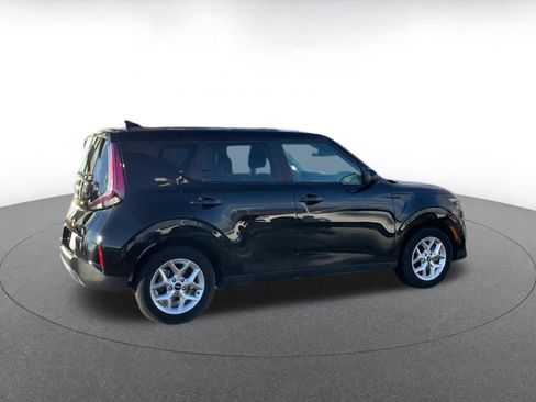 Used 2025 Kia Soul LX w/ LX Technology Package image 15
