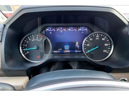 Used 2024 Ford Expedition Limited image 23