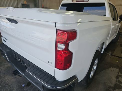 Used 2021 Chevrolet Silverado 1500 LT RWD image 32