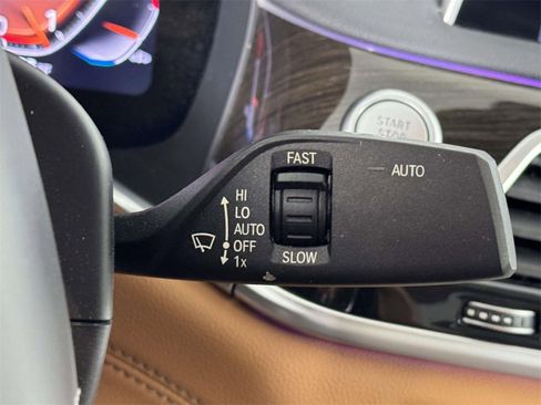 Used 2022 BMW 750i xDrive image 24