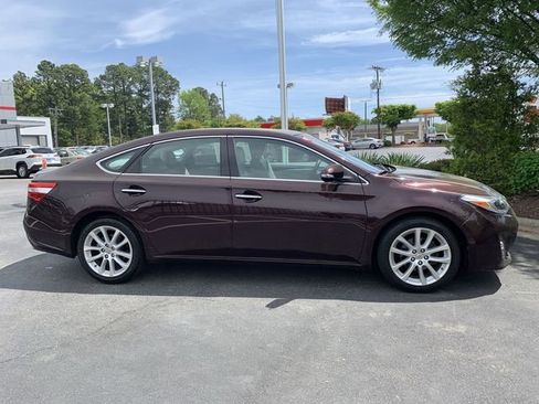 Used 2014 Toyota Avalon Limited FWD image 9