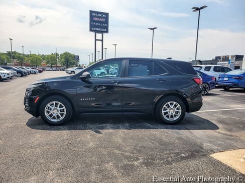 Certified 2022 Chevrolet Equinox LS w/ LS Convenience Package FWD image 9