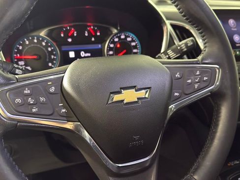 Used 2020 Chevrolet Equinox Premier FWD image 19