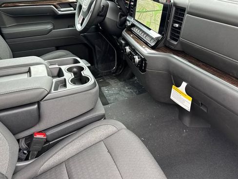 New 2026 GMC Sierra 1500 Elevation w/ Elevation Select Package AWD/4WD image 17