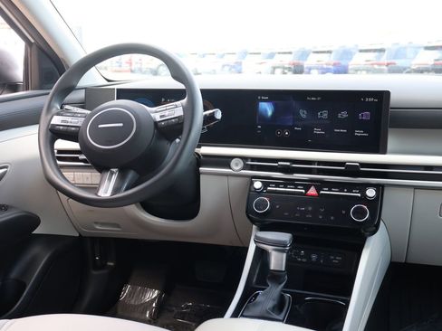 Certified 2025 Hyundai Tucson SEL image 14