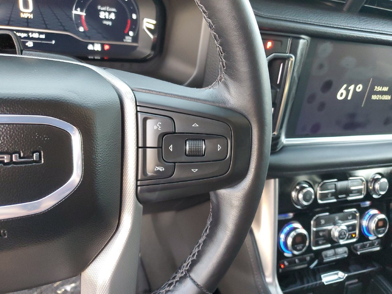 Used 2024 GMC Yukon Denali w/ Advanced Technology Package AWD/4WD image 27