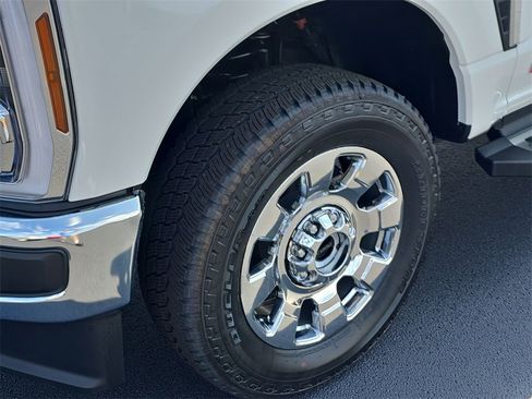 New 2026 Ford F250 Lariat w/ Chrome Package image 16